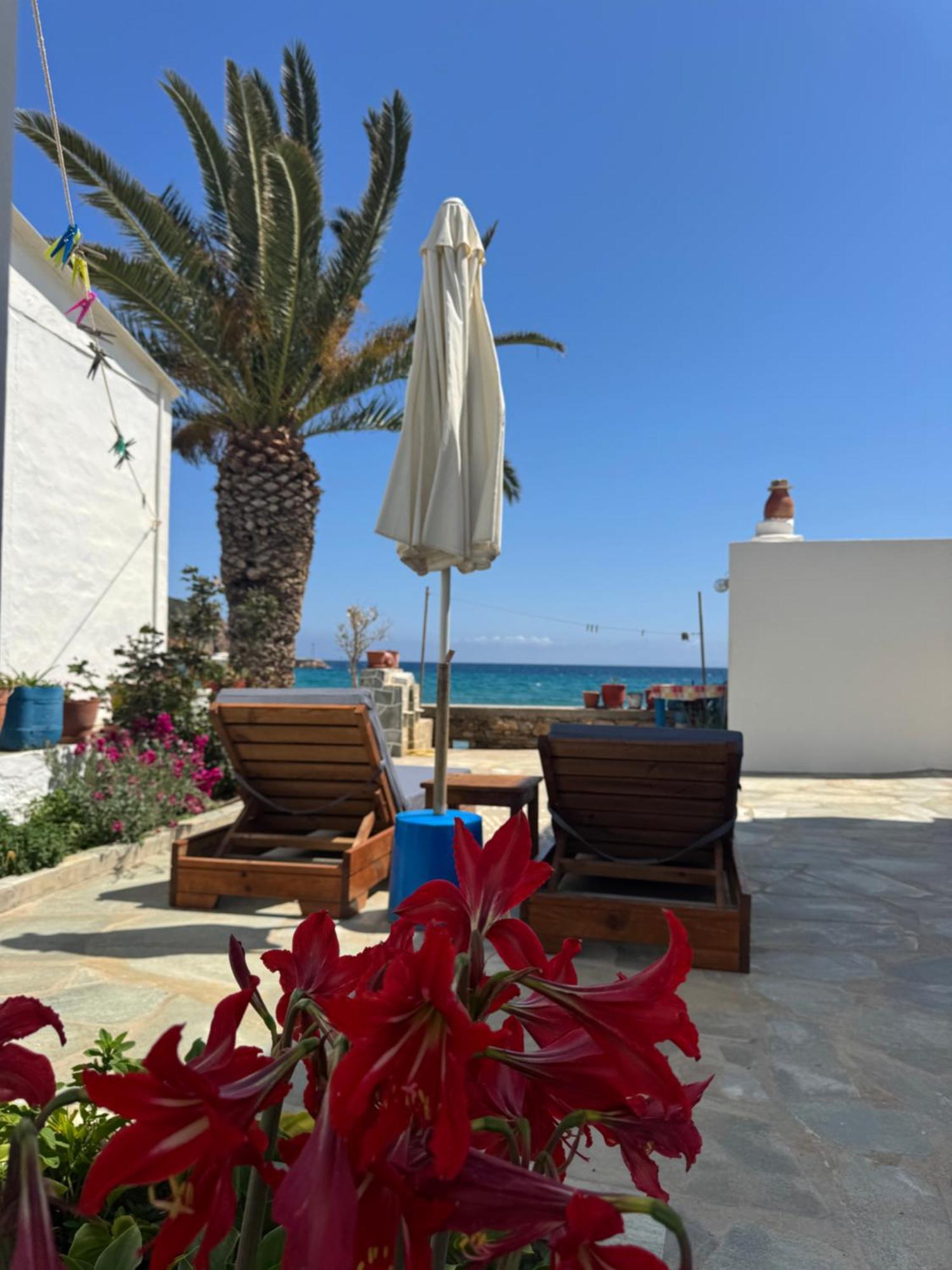 Petradi Sifnos Aparthotel Platis Gialos  Eksteriør bilde